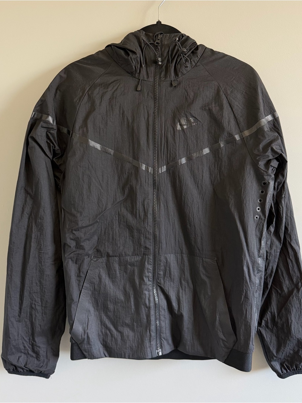 Men’s Nike windbreaker size small